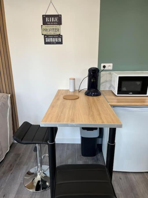 Petit Logement Proche Giverny Bonnieres-sur-Seine Buitenkant foto